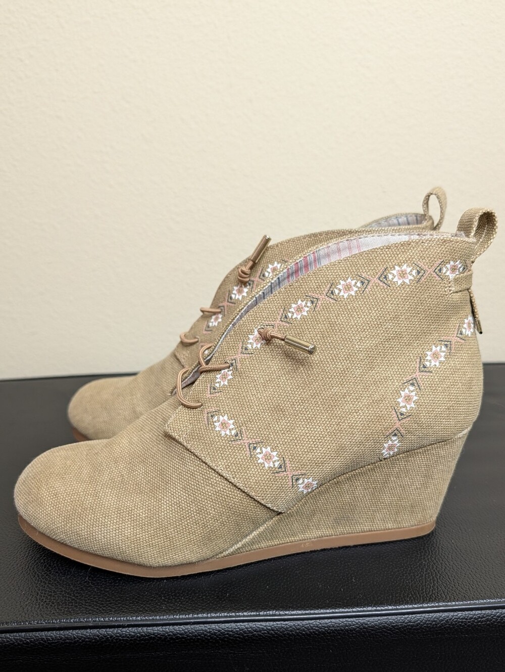Sugar Mayflowers Khaki Canvas Wedge Booties Aztec Embroidery Women's Size 6.5